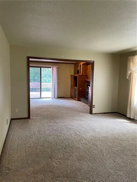 1247 Parkdale RD, Maryville, MO 64468