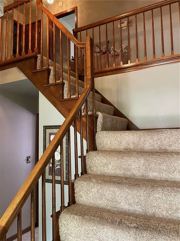 1247 Parkdale RD, Maryville, MO 64468