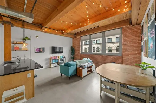 712 Broadway BLVD #704, Kansas City, MO 64105