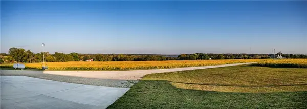 34536 W 231st ST, Edgerton, KS 66021