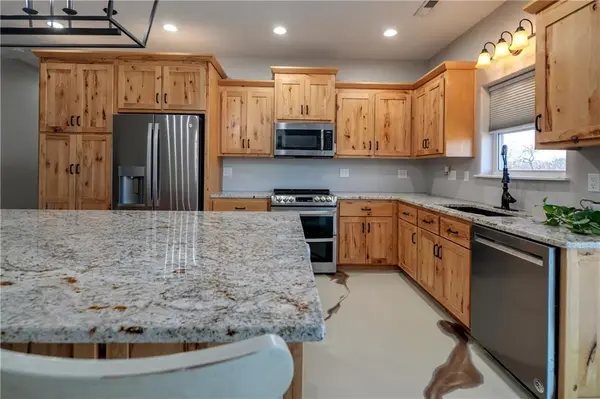 34536 W 231st ST, Edgerton, KS 66021