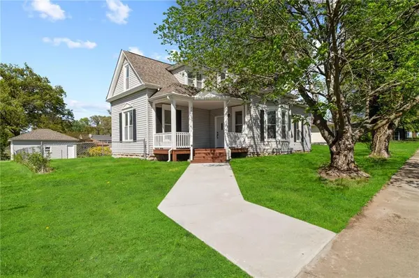 210 Winner AVE, Gower, MO 64454