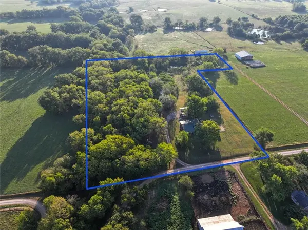 9351 S 2700 RD, Harwood, MO 64750