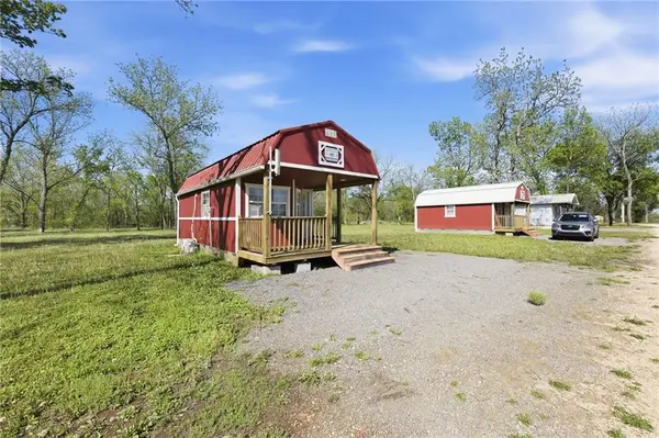 74 3rd ST, Moran, KS 66755