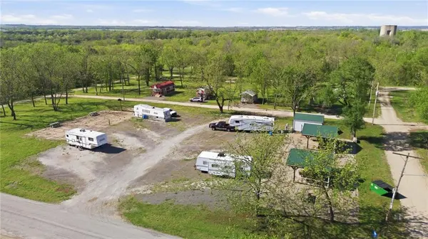 74 3rd ST, Moran, KS 66755