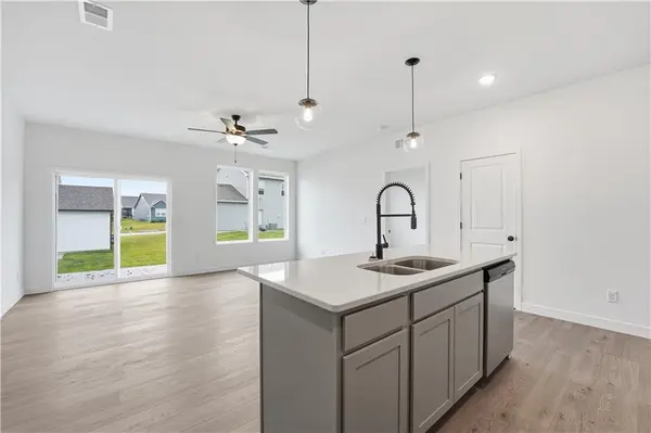 12405 S Acacia DR, Lee's Summit, MO 64086