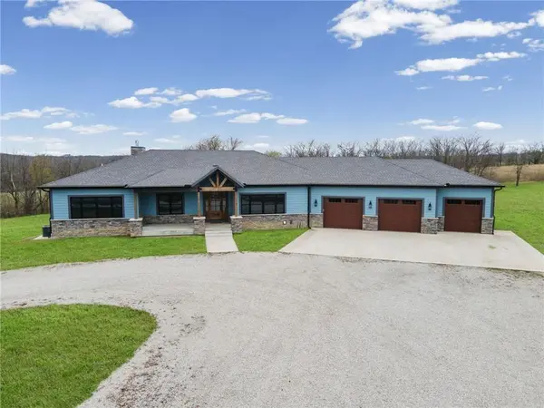 47210 K HWY, Norborne, MO 64668