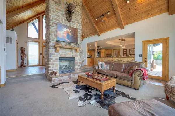 7325 SW 93rd ST, Wakarusa, KS 66546