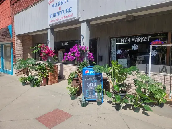 120 E Main ST, Independence, KS 67301