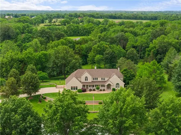 29503 SE Moreland School RD, Blue Springs, MO 64014