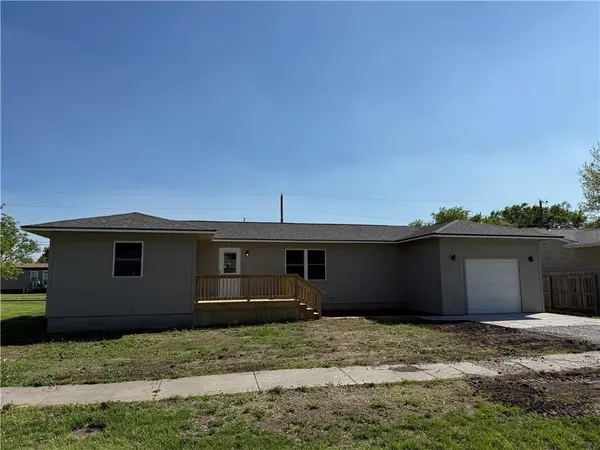 1515 Alleghany ST, Burlington, KS 66839