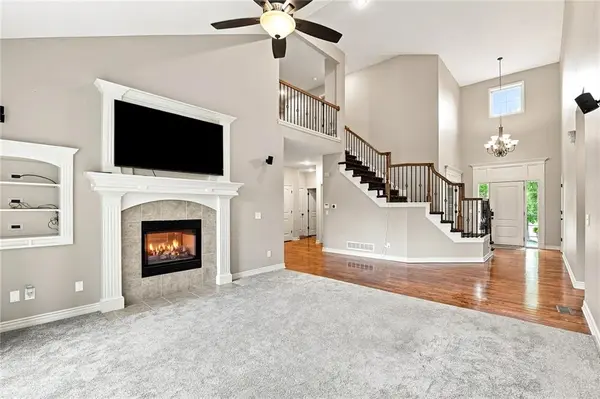 1917 SW Sage Canyon RD, Lee's Summit, MO 64082