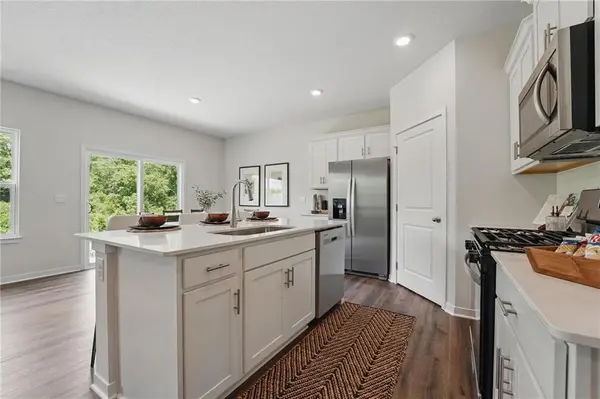 20990 W 217th ST, Spring Hill, KS 66083