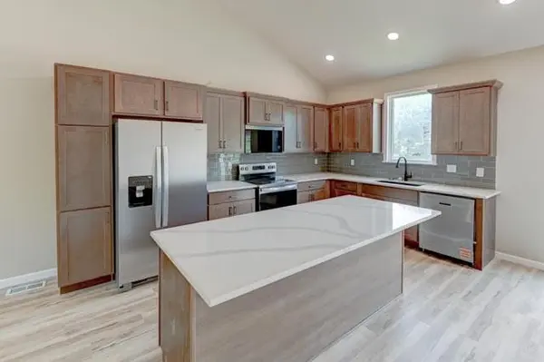 722 N 62nd PL, Kansas City, KS 66102