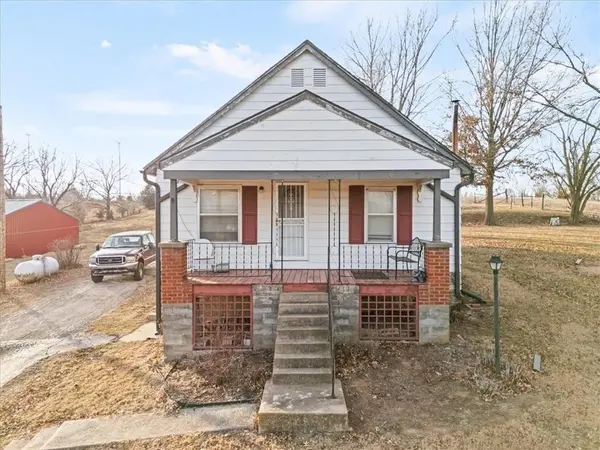 100 N 94th ST, Edwardsville, KS 66111