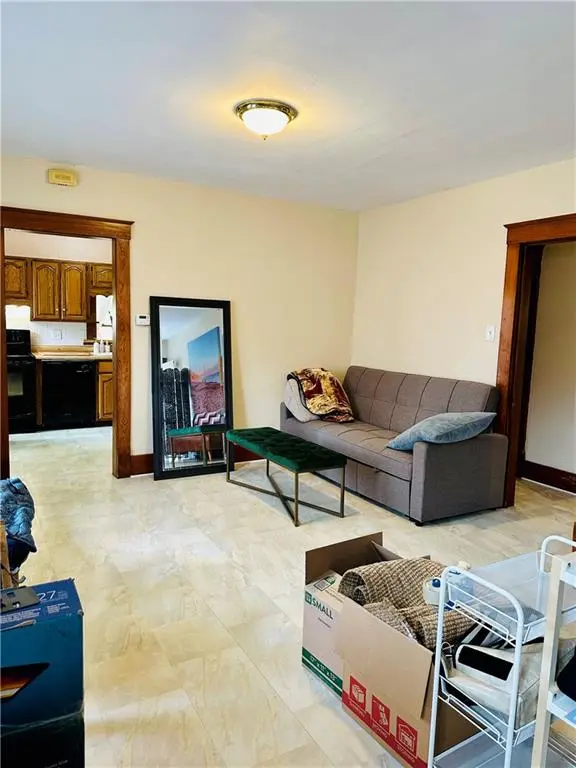 2222 N 3rd ST, St Joseph, MO 64505