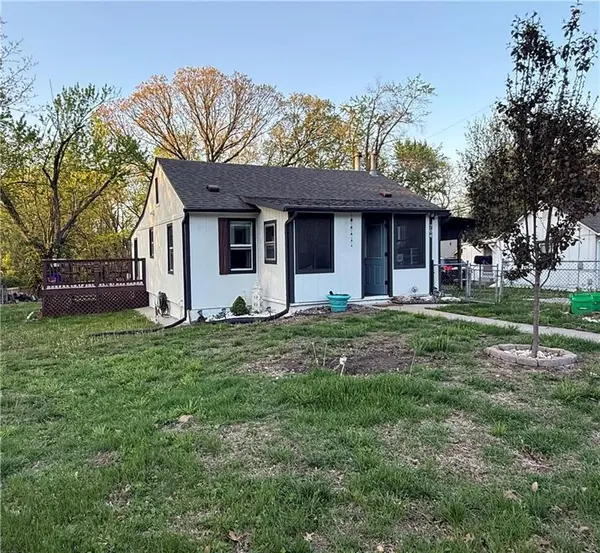 704 E Hayward AVE, Independence, MO 64050