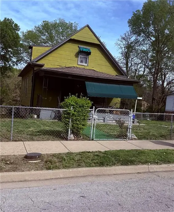 2013 Kansas AVE, Kansas City, MO 64127