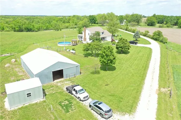 634 NW OO HWY, Odessa, MO 64076
