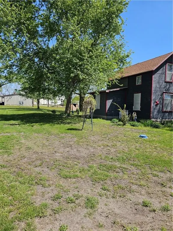 113 S West ST, Powhattan, KS 66527