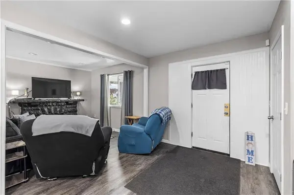 4221 Prospect AVE, Kansas City, MO 64130