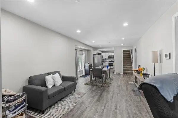 4221 Prospect AVE, Kansas City, MO 64130