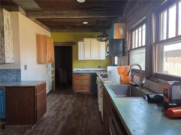 426 Cherry ST, Chillicothe, MO 64601