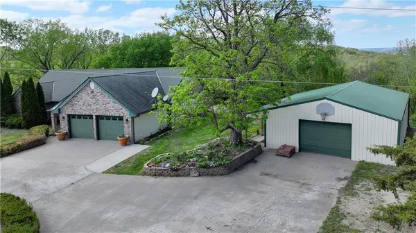10306 SW STATE ROUTE JJ HWY, St Joseph, MO 64504