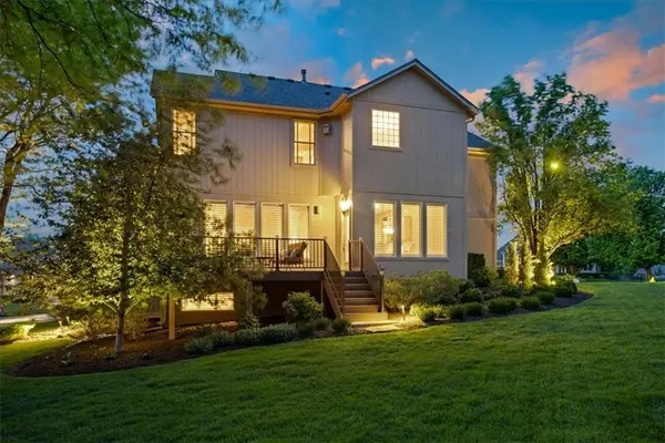14961 S Glen Eyrie ST, Olathe, KS 66061