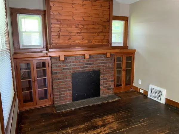618 S Hardy AVE, Independence, MO 64052