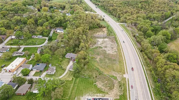 S 169 HWY, Smithville, MO 64089
