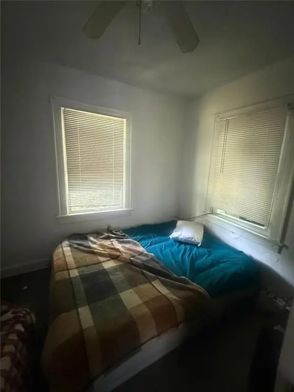 4900 Garfield AVE, Kansas City, MO 64130