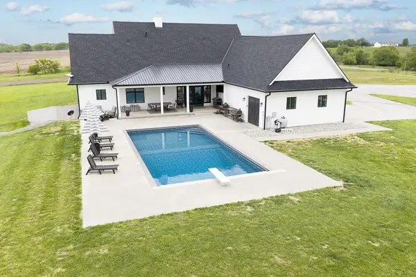 22852 Dempsey RD, Leavenworth, KS 66048