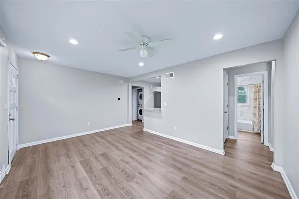 9012 E 52nd TER, Kansas City, MO 64133