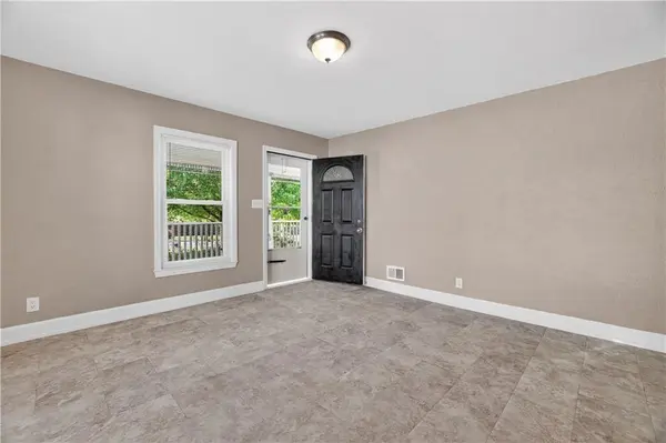 1522 W Walnut ST, Independence, MO 64050