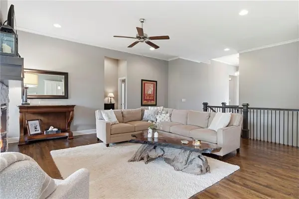 24309 W 91 PL, Lenexa, KS 66227