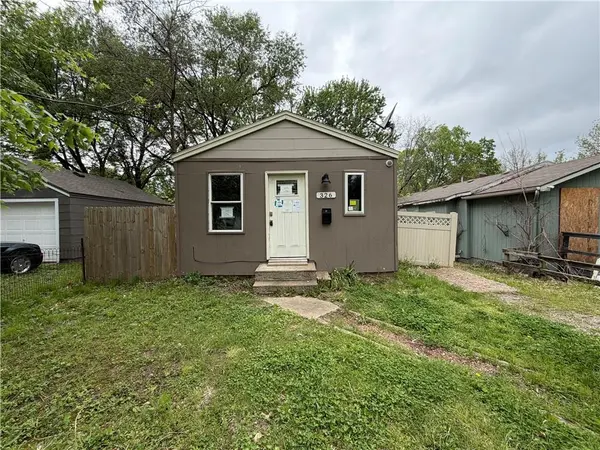 326 N Cedar AVE, Independence, MO 64053