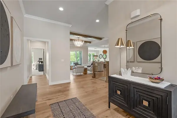 4316 NE Hideaway DR, Lee's Summit, MO 64064