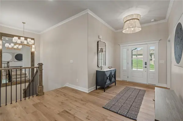 4316 NE Hideaway DR, Lee's Summit, MO 64064