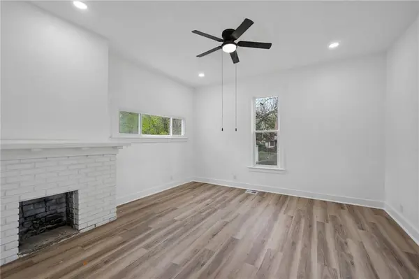 11605 E Winner RD, Independence, MO 64052