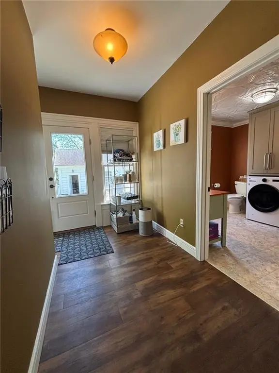 1527 South ST, Lexington, MO 64067