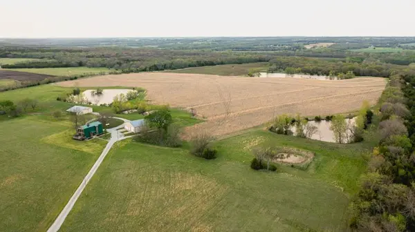 6524 SE 101st ST, Berryton, KS 66409