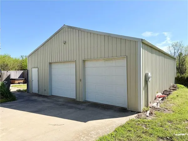 605 NW 11 RD RD, Warrensburg, MO 64093