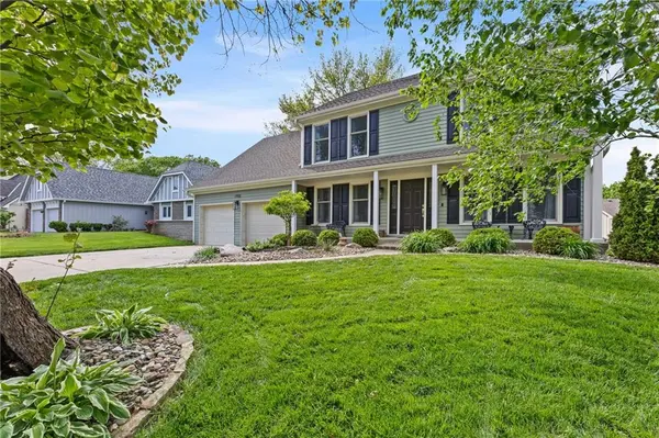 7912 N Olive ST, Kansas City, MO 64118