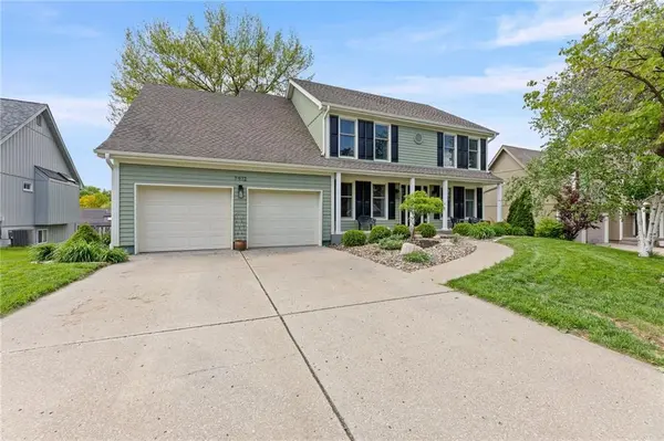 7912 N Olive ST, Kansas City, MO 64118