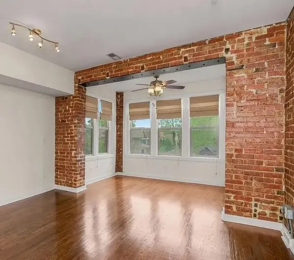 200 E 43rd ST #306, Kansas City, MO 64111