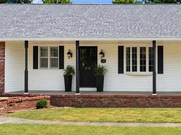710 S Vermont AVE, Columbus, KS 66725