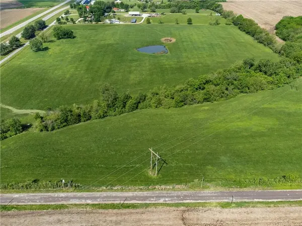 30500 E US-24 HWY, Buckner, MO 64016