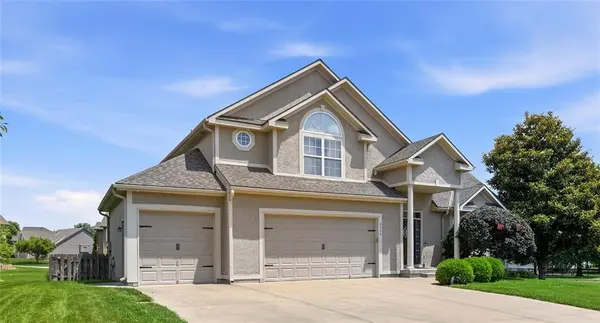 2500 SW Kristin DR, Lee's Summit, MO 64082