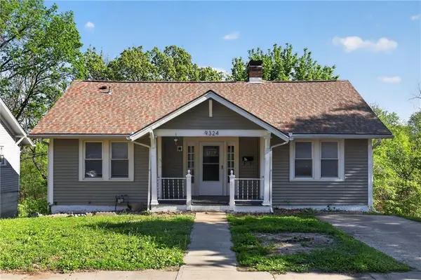 9324 E 15th ST, Independence, MO 64052